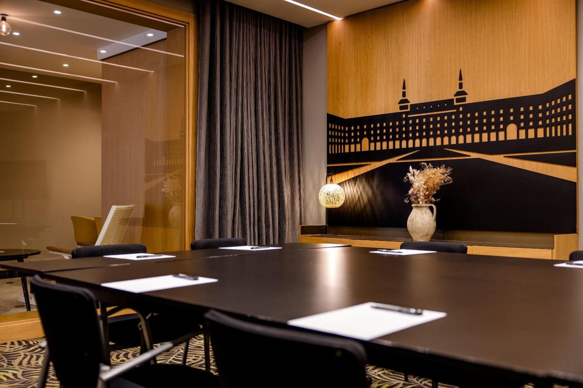 Motel One Madrid-Plaza De Espana Bagian luar foto