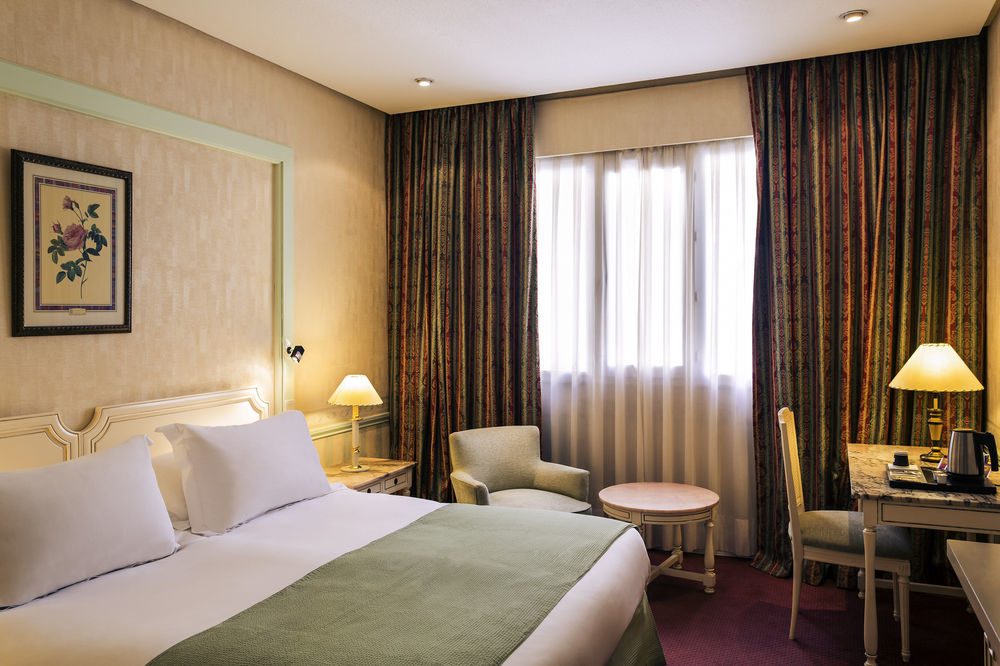 Motel One Madrid-Plaza De Espana Bagian luar foto