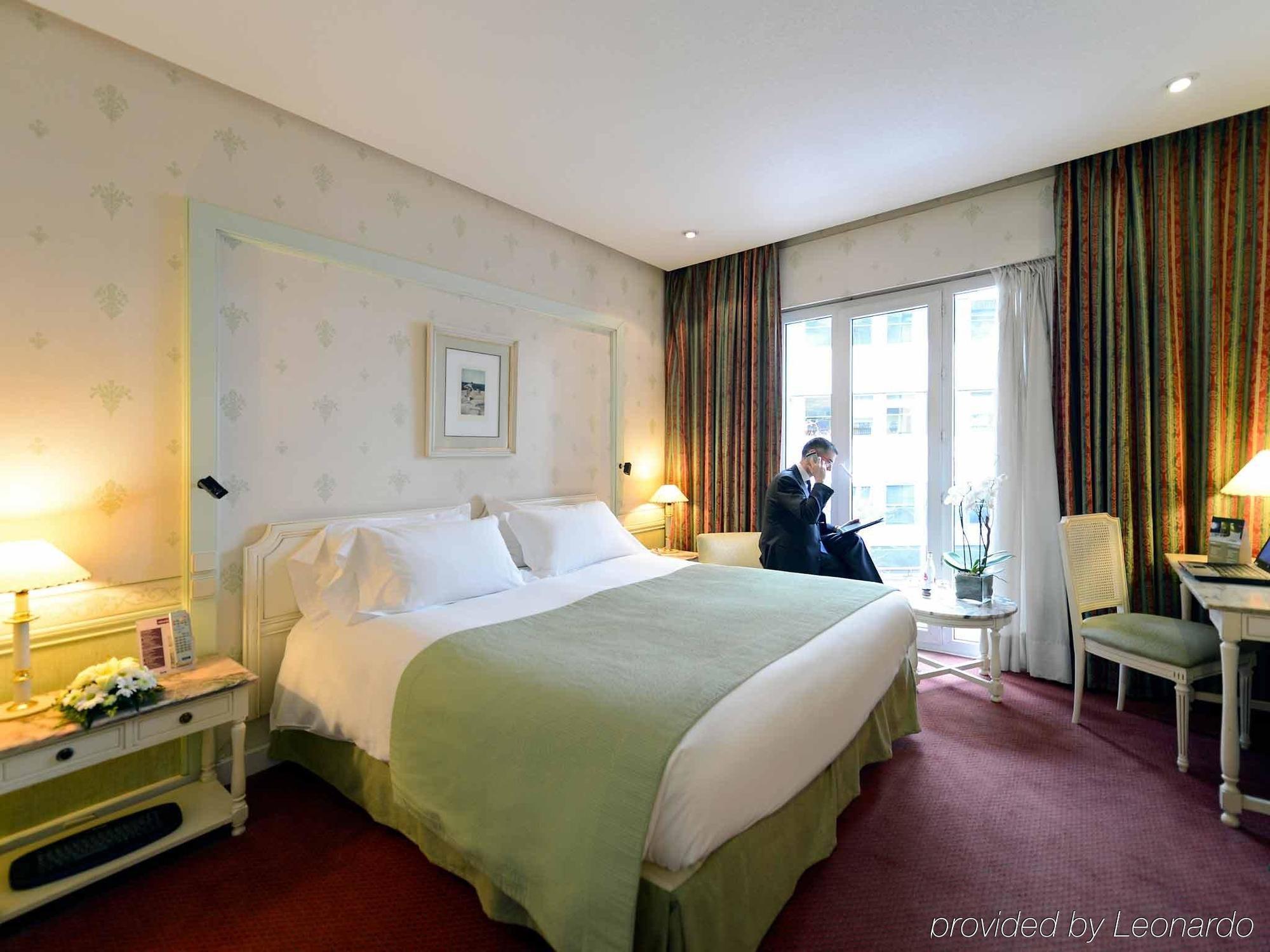Motel One Madrid-Plaza De Espana Bagian luar foto